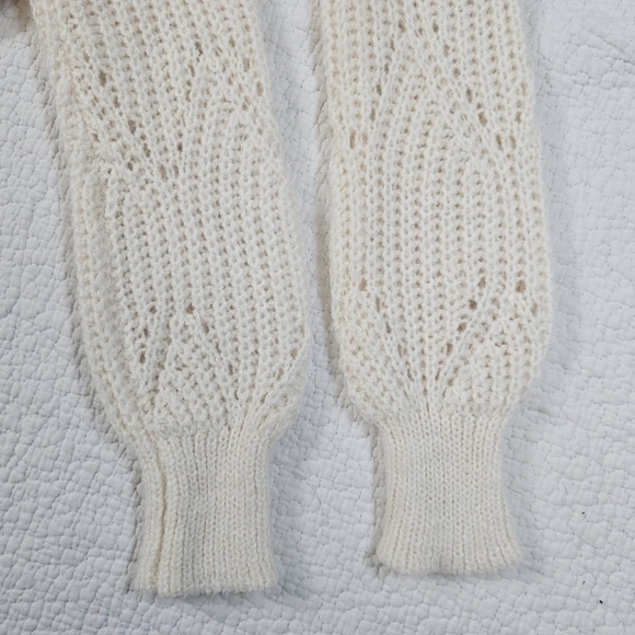 Abercrombie & Fitch Women's Wool Alpaca-Blend Crew Knit Sweater - Picture 6 of 9